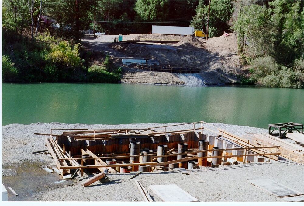 River cofferdam with pier formwork