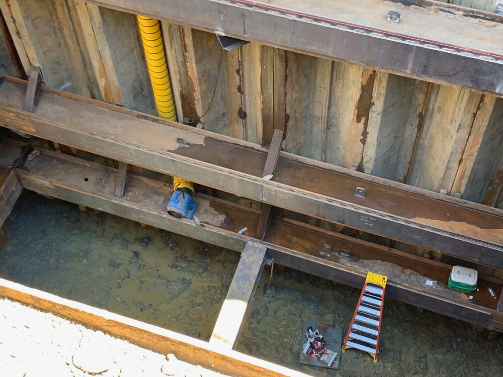 Sheet pile cofferdam, driven cells