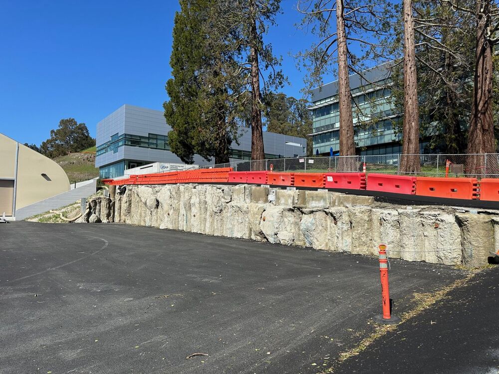 Permanent retaining wall